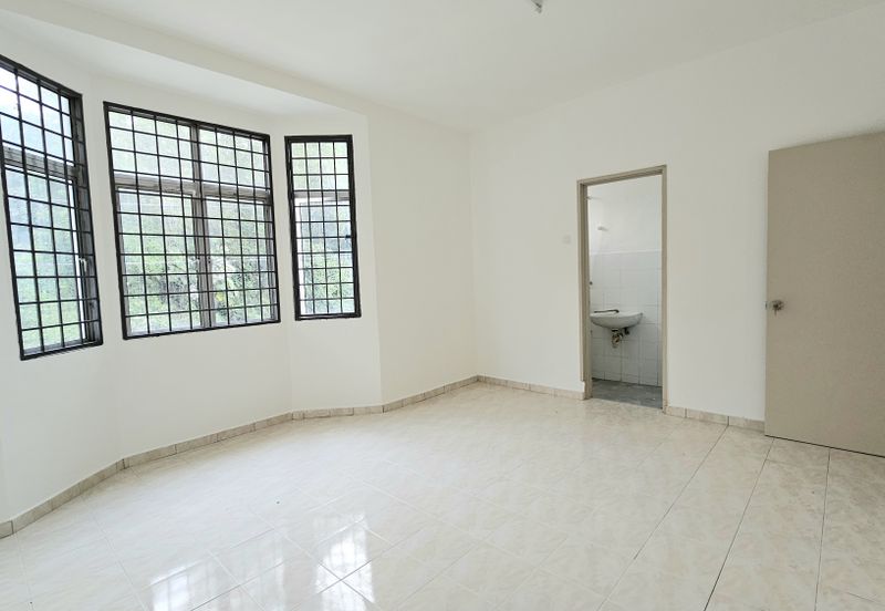 Taman Saujana Puchong