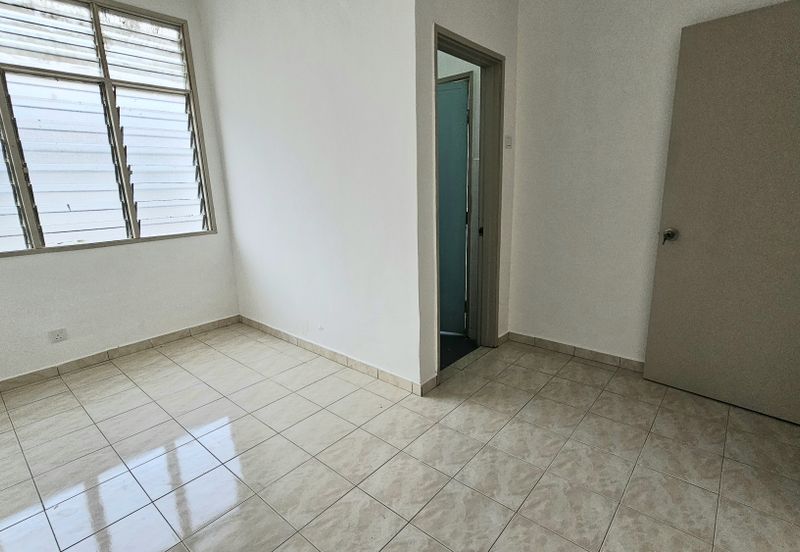 Taman Saujana Puchong