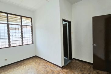 Taman Saujana Puchong