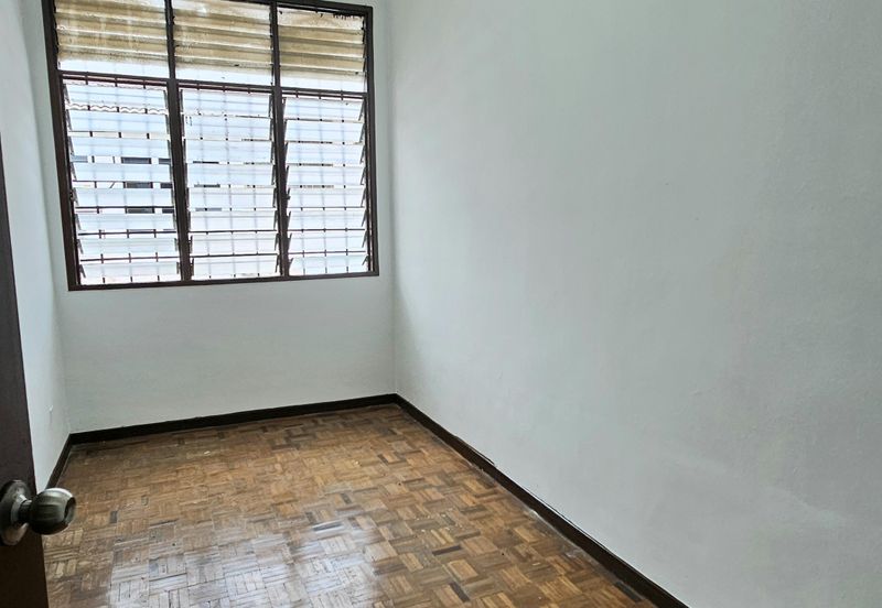 Taman Saujana Puchong