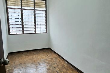 Taman Saujana Puchong