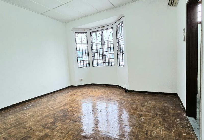 Taman Saujana Puchong