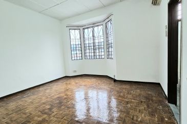 Taman Saujana Puchong