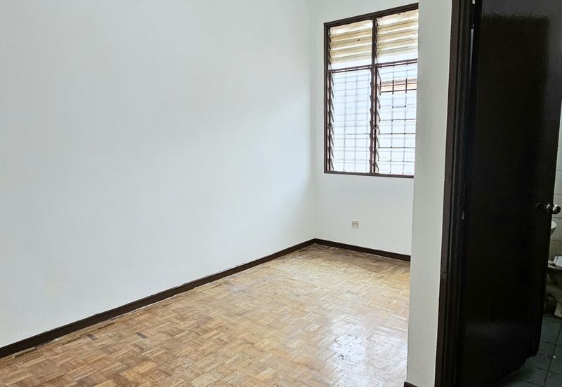 Taman Saujana Puchong