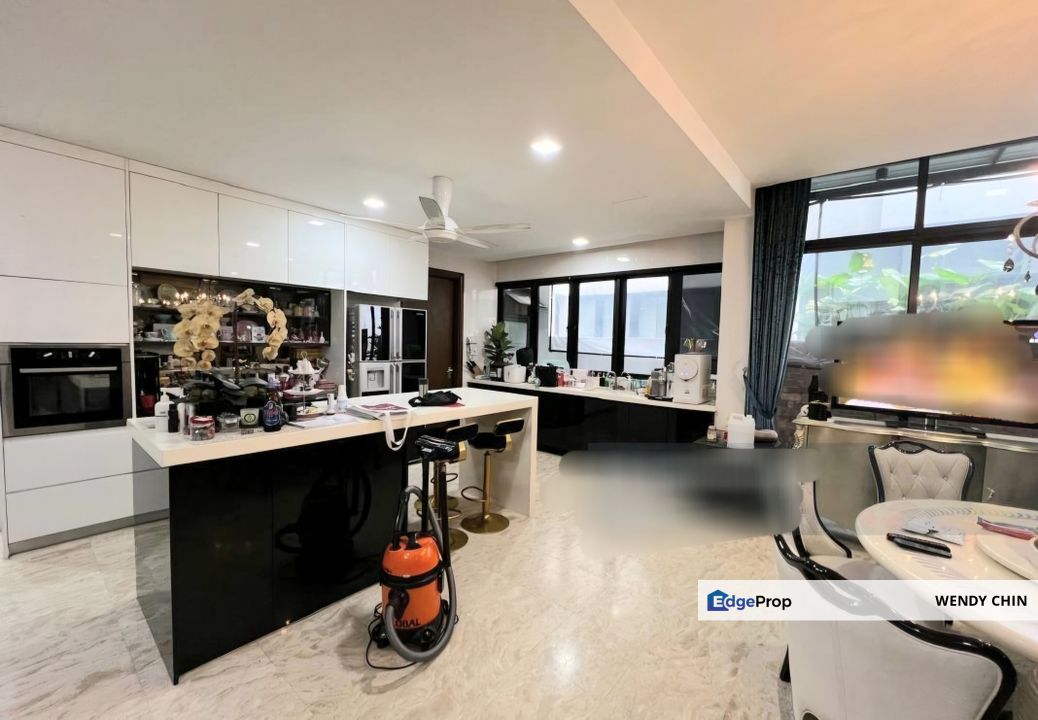 Tastefully renovated, Selangor, Puchong