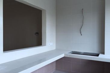 Nice renovated semi D