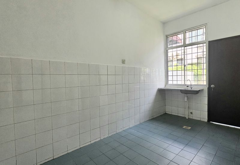 Jalan Saujana Puchong 7/10