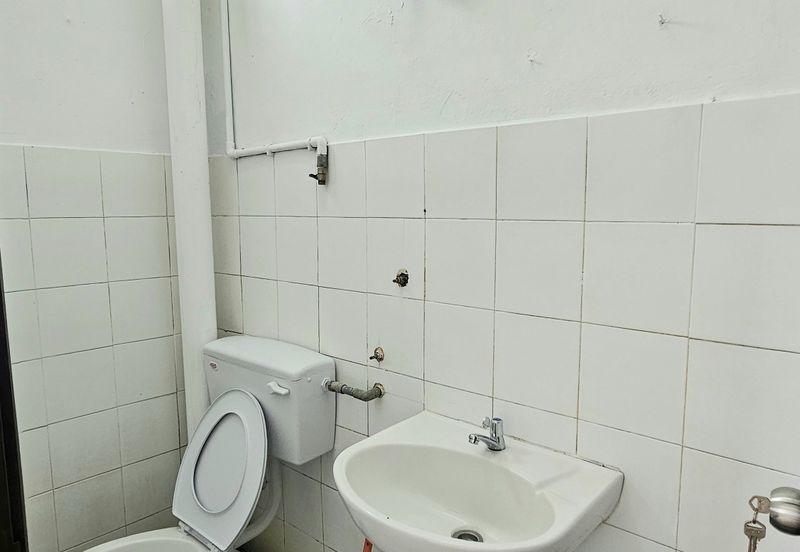 Jalan Saujana Puchong 7/10