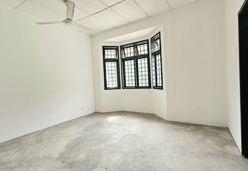 Jalan Saujana Puchong 7/10