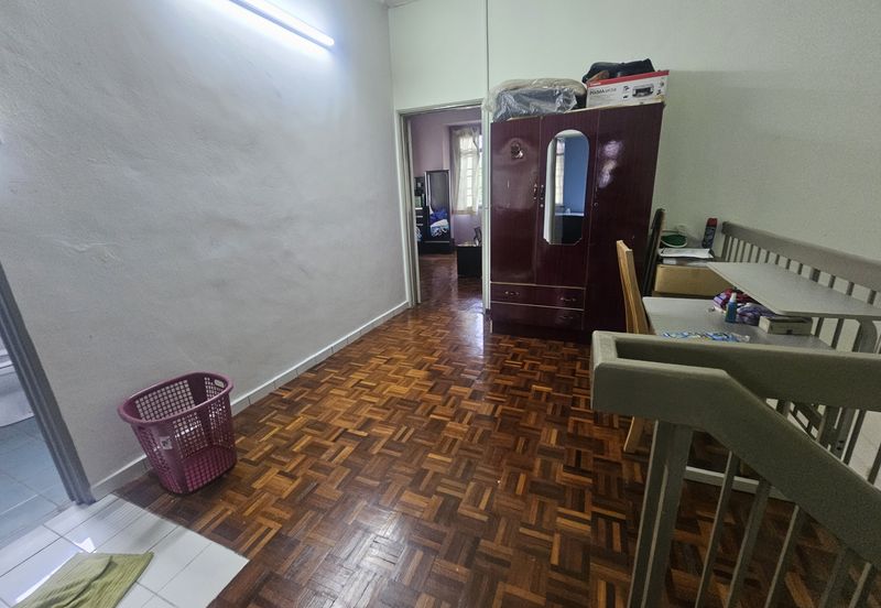 Taman Saujana Puchong