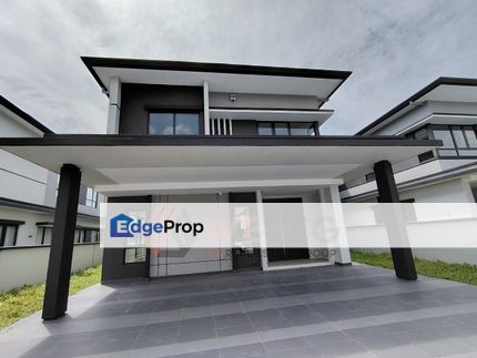 Side&back with extra land Semi -D at Freesia Tropicana Aman for sale, Selangor, Telok Panglima Garang