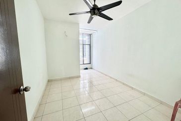 Bangi Avenue 3, Seksyen 7