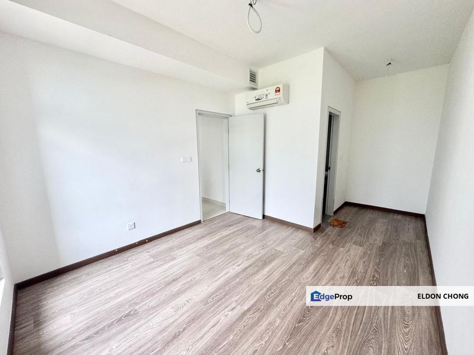 Corner & New Unit , Mirai Residence 3room 2bath , Kajang 2 Full Loan, Selangor, Kajang