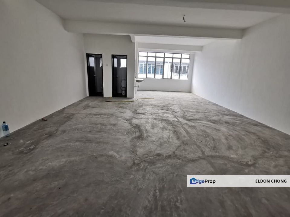 2 Storey Shoplot , Laman Perniagaan Bahagia , Bandar Seri Putra Bangi, Selangor, Bangi