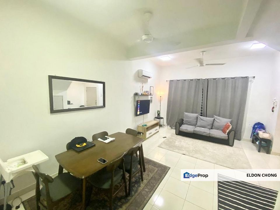 2 Storey Terrace Endlot 20x65 , 4room 3bath , Hillpark 3 Kajang, Selangor, Semenyih