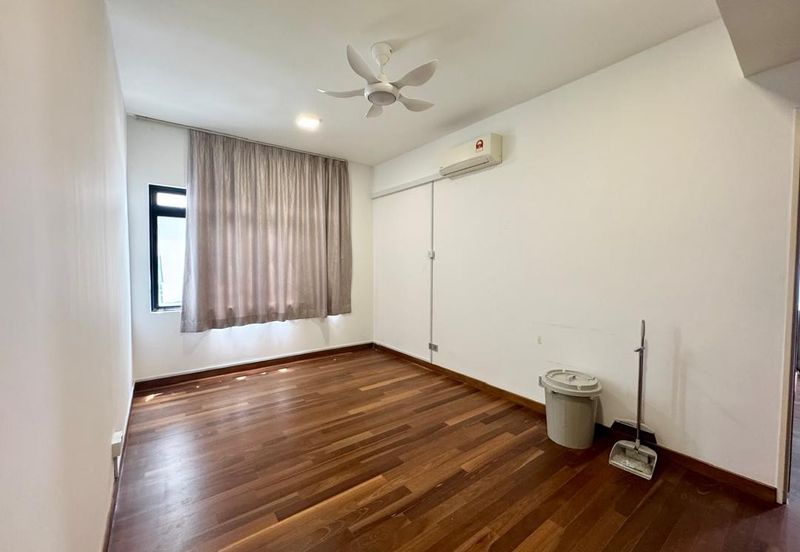 Akira @ 16 Sierra (Sierra 9)