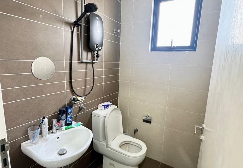 Akira @ 16 Sierra (Sierra 9)