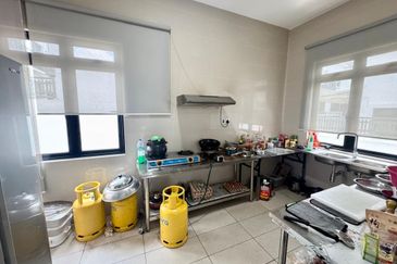 Akira @ 16 Sierra (Sierra 9)