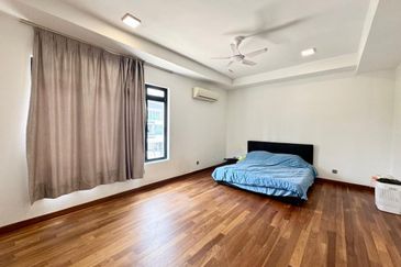 Akira @ 16 Sierra (Sierra 9)