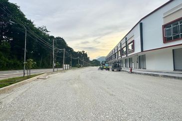 New Shoplot , 2 Storey Shoplot 22x70 , Taman Sri Nova Utama Tampin 