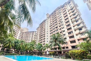 Bayu Tasik Condominium