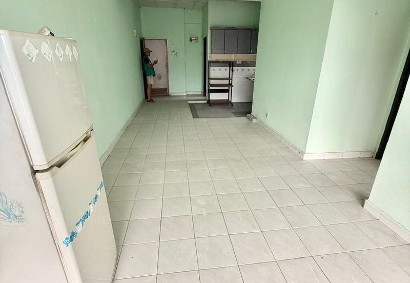 Taman Lembah Maju 600 Apartment