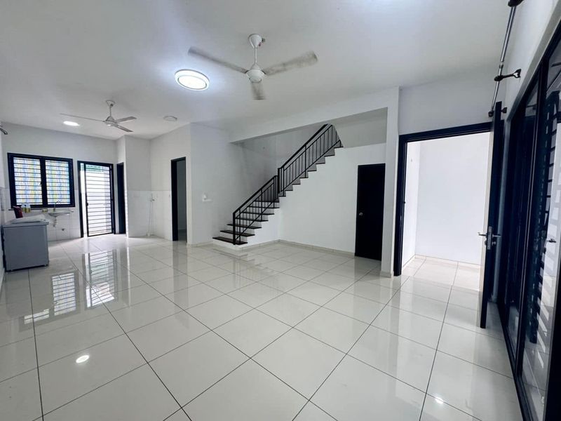 Ready Move In , 2 Storey Kajang East Precinct 1 , Kajang Semenyih , Selangor, Semenyih