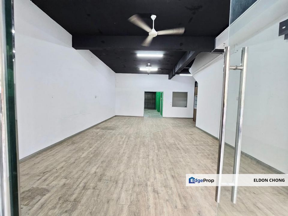 Prime Location, Ground Floor Shoplot Bandar Kajang , Ready Move In , Selangor, Kajang
