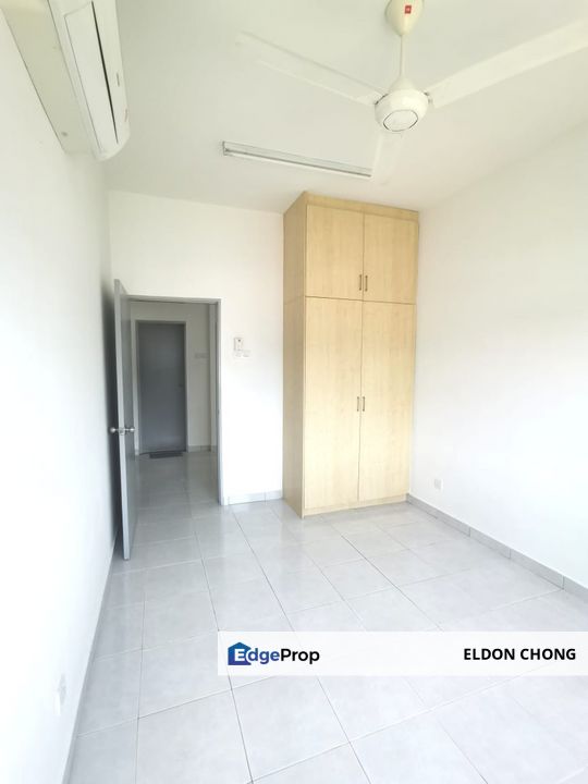 Partial Furnish , Puncak Saujana 3rooms 2baths, Mutiara Heights Kajang, Selangor, Kajang