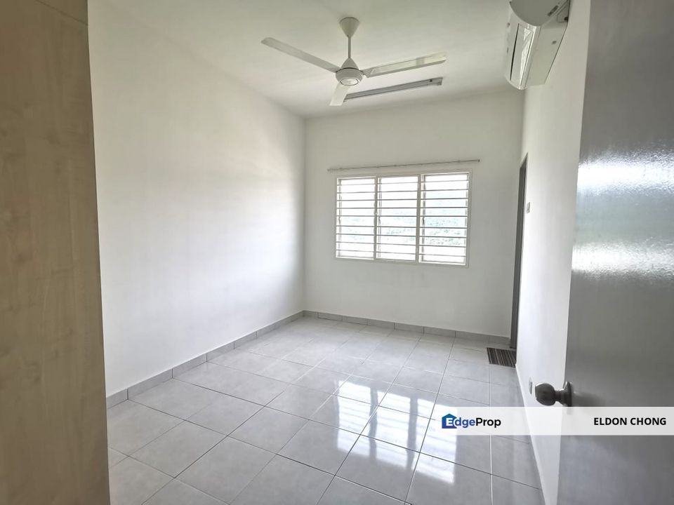 Partial Furnish , Puncak Saujana 3rooms 2baths, Mutiara Heights Kajang, Selangor, Kajang