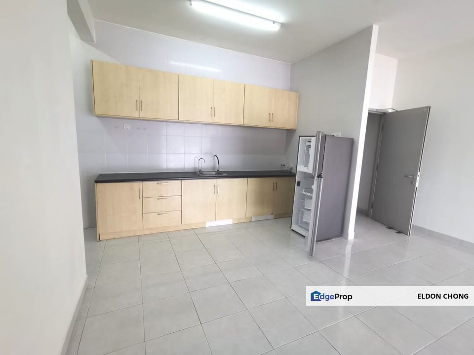 Partial Furnish , Puncak Saujana 3rooms 2baths, Mutiara Heights Kajang, Selangor, Kajang