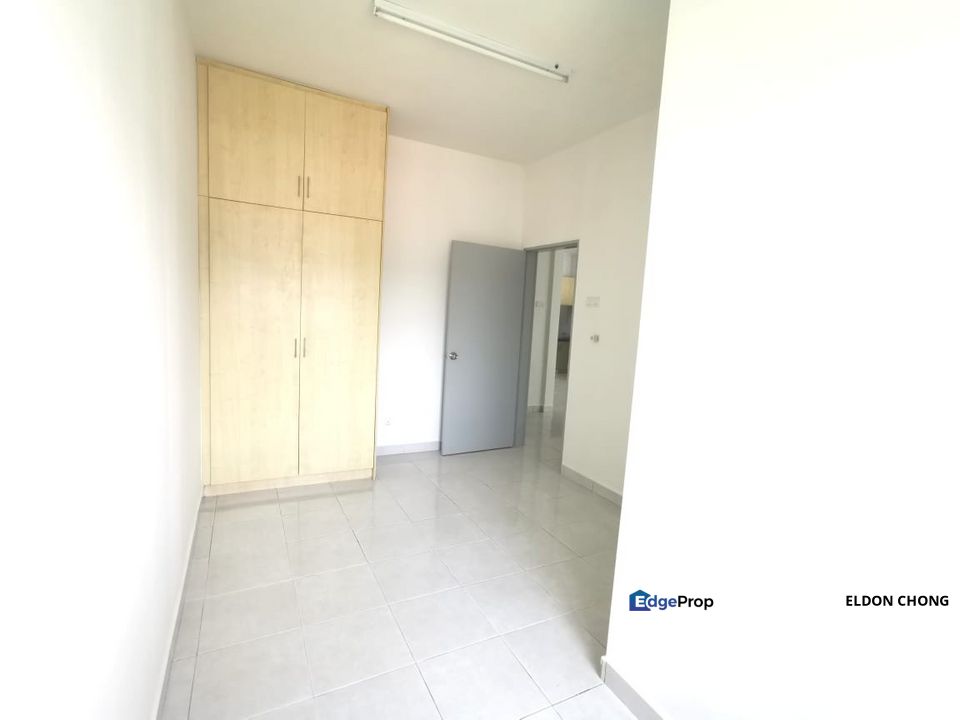 Partial Furnish , Puncak Saujana 3rooms 2baths, Mutiara Heights Kajang, Selangor, Kajang