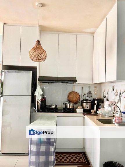 Partial Furnished , The Edge Residen 2room 2bath, Usj 1, Subang Jaya , Selangor, USJ