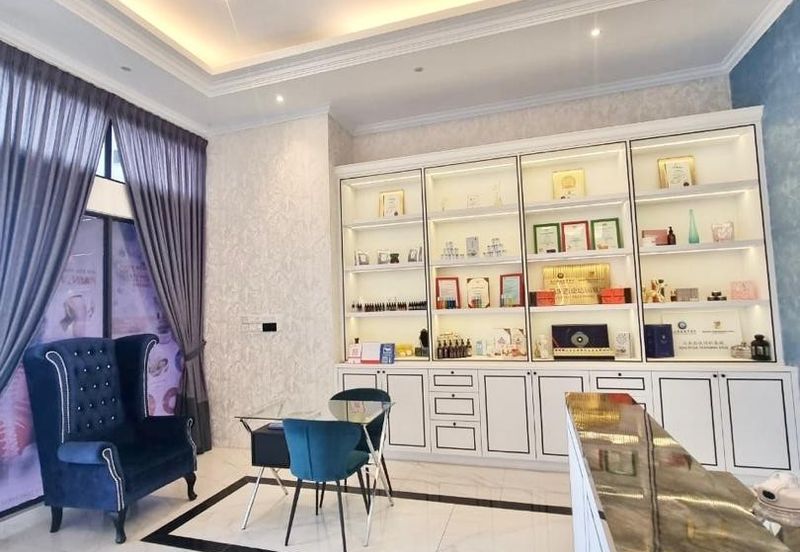 Ivoris @ Eco Majestic