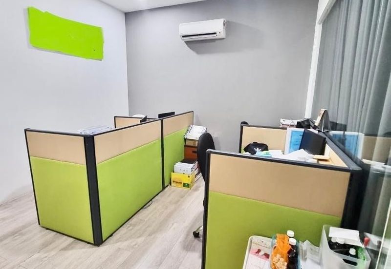 Ivoris @ Eco Majestic