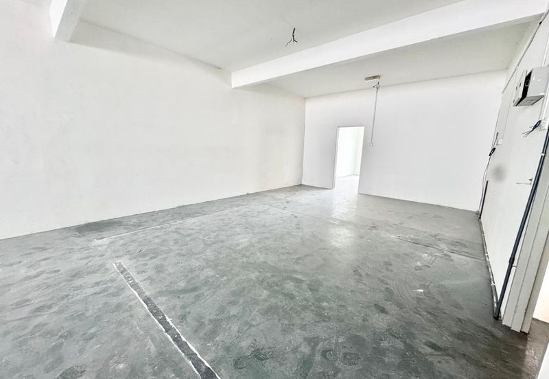 Main Road 1st Floor , Office Space, Beringin Jaya , Beranang Semenyih