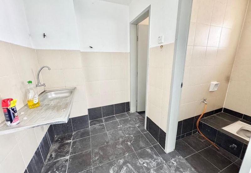 Main Road 1st Floor , Office Space, Beringin Jaya , Beranang Semenyih