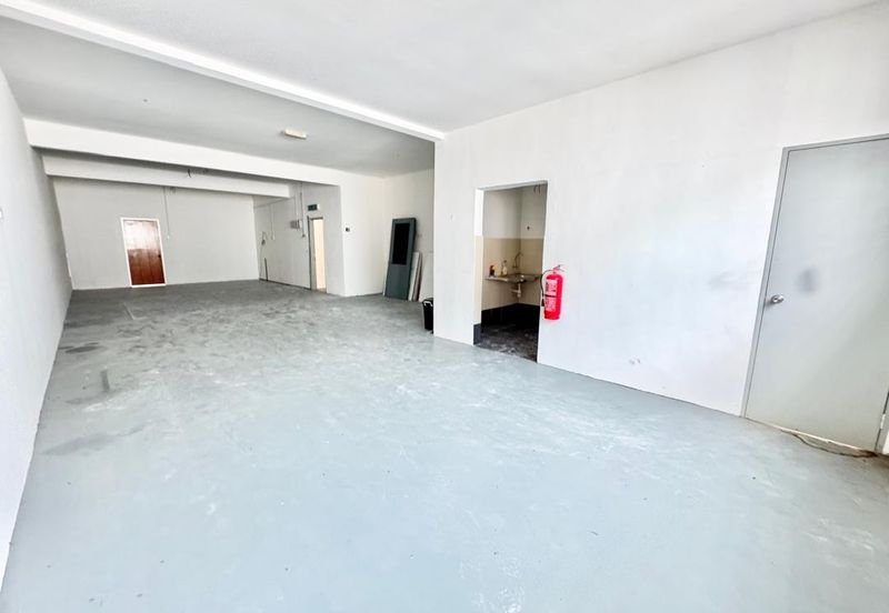 Main Road 1st Floor , Office Space, Beringin Jaya , Beranang Semenyih