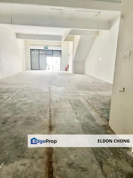 Ground floor Shoplot / Office ,Kubica Square , Puteri Bangi , Bandar Seri Putra , Bukit Mahkota , Selangor, Kajang