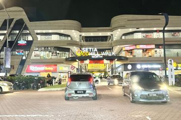 Ecohill Walk Mall, Setia Ecohill