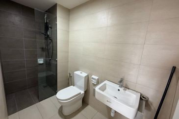 Gravit8 @ Klang South