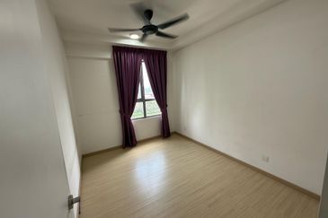 Gravit8 @ Klang South