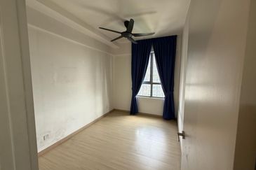 Gravit8 @ Klang South