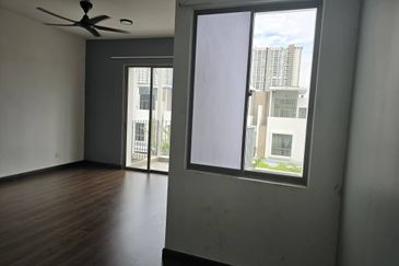 Lake Point Residence