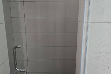 Lake Point Residence