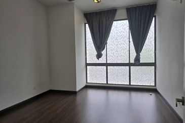 Lake Point Residence