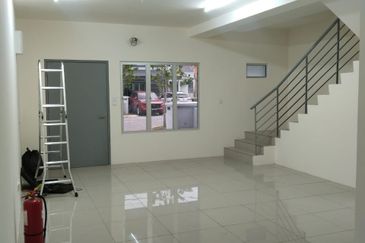Ritma Perdana Townhouse @ LBS Alam Perdana