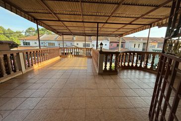 Taman Teluk Gedung Indah