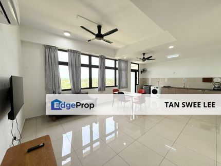 1.5 storey townhouse at Sunway Citrine Lakehomes, new township, good amenities and facilities, fast access to highways., Johor, 