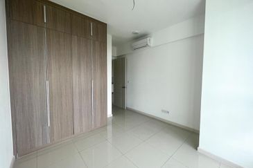 The M @ Medini Macrolink